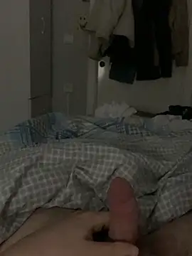 Erenn34 online show from April 4, 10:51 pm