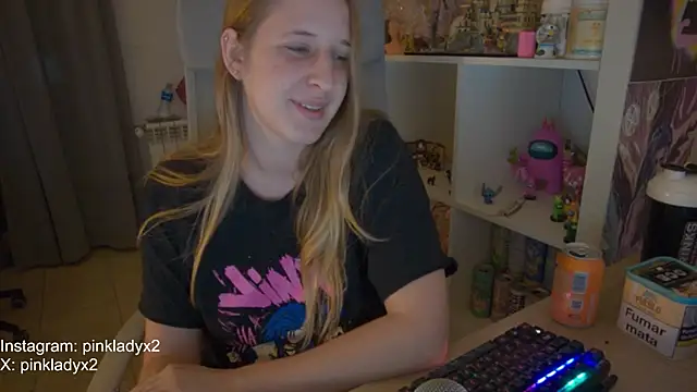 Pinkyladyxxx online show from November 4, 5:45 pm