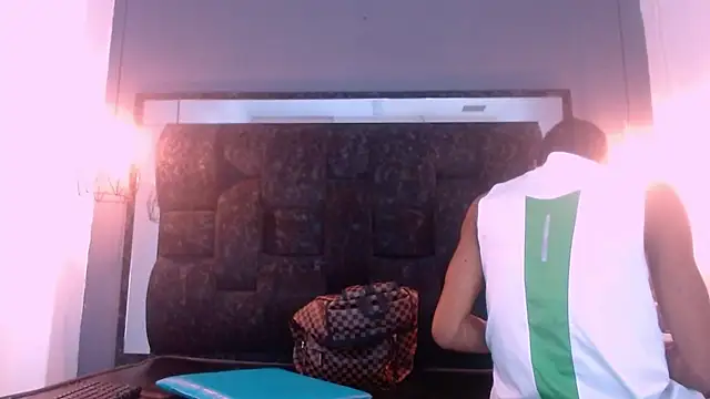 Jose Smoke online show from February 23, 7:00 am