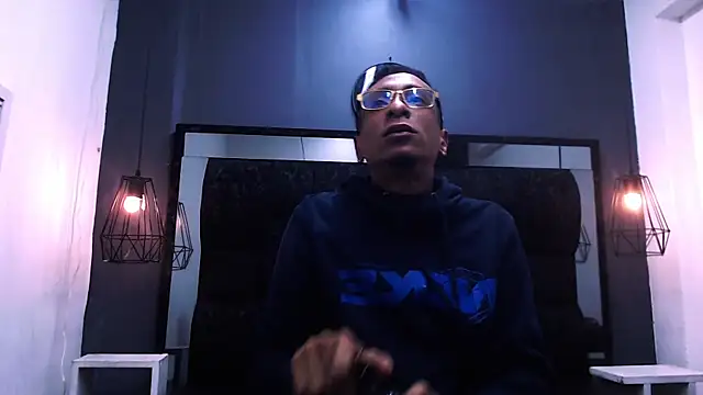 Jose Smoke online show from November 20, 3:28 am