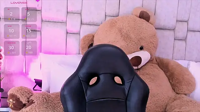 Marilyn-Cooper online show from December 10, 7:05 am