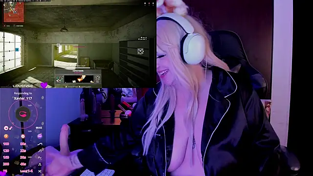 Snapshot of Irinaa_Scarlett chatting on January 2, 7:55 am Irinaa Scarlett online show from January 2, 7:55 am