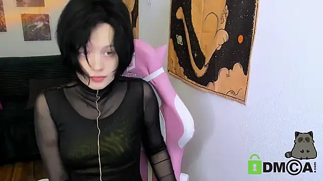 Alina Mills online show from December 13, 10:41 am