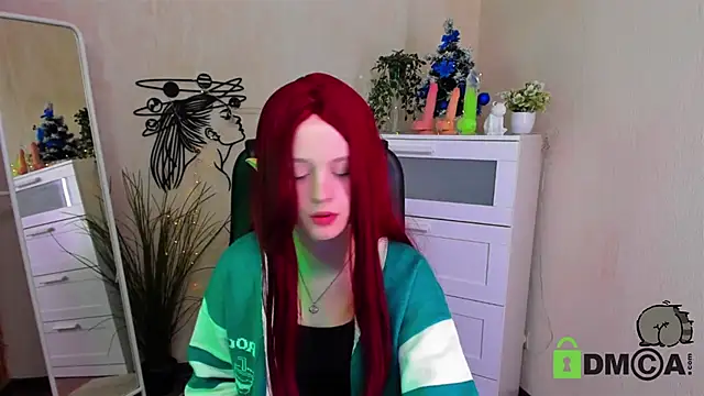 Alina Mills online show from December 19, 10:45 am