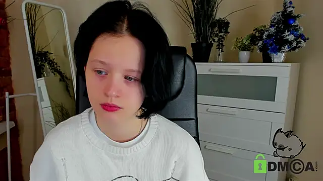 Alina Mills online show from January 12, 10:45 am