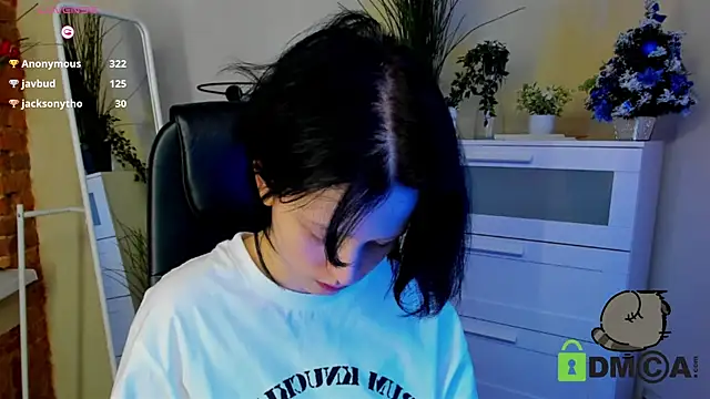 Alina Mills online show from January 12, 2:09 pm