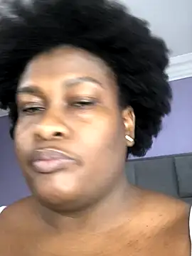 Snapshot of bustytitsxxx chatting on October 16, 4:02 am bustytitsxxx online show from October 16, 4:02 am