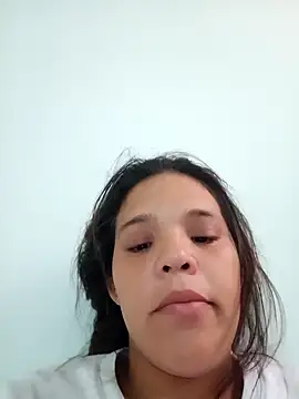 Snapshot of Alisonn_Guzman_ chatting on December 1, 9:04 pm Alisonn Guzman online show from December 1, 9:04 pm