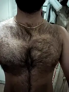 Snapshot of hairy_gun chatting on January 27, 5:37 pm hairy gun online show from January 27, 5:37 pm