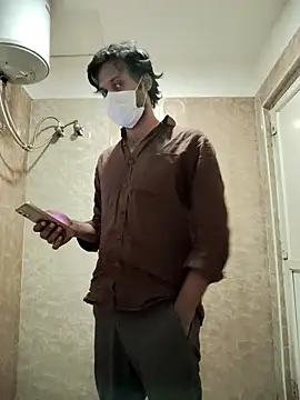 Snapshot of hairy_gun chatting on March 3, 12:58 pm hairy gun online show from March 3, 12:58 pm