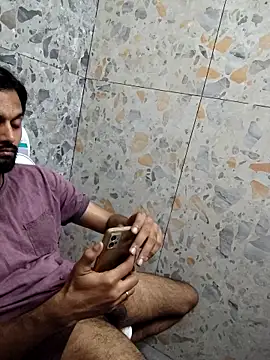 Snapshot of hairy_gun chatting on March 17, 1:29 pm hairy gun online show from March 17, 1:29 pm