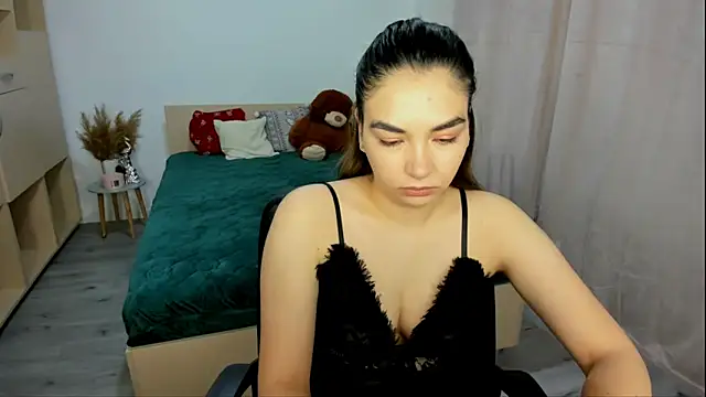 Alexa Dolly12 online show from December 4, 6:55 am