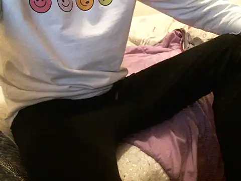 bravo23toro online show from February 13, 9:44 pm