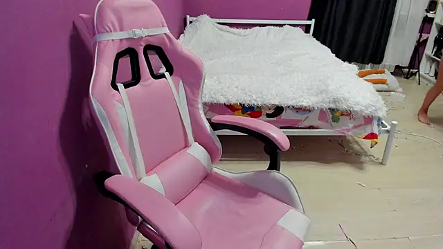 Lika8234 online show from January 8, 12:46 am