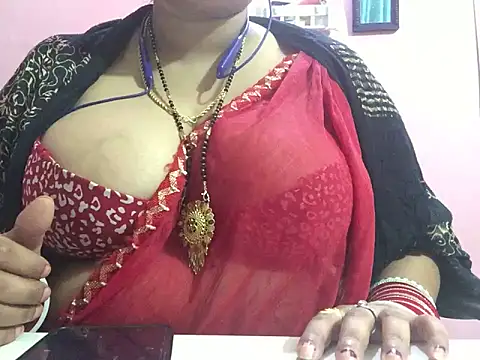 Snapshot of Desi_bhabhiii chatting on December 15, 9:24 am Desi bhabhiii online show from December 15, 9:24 am