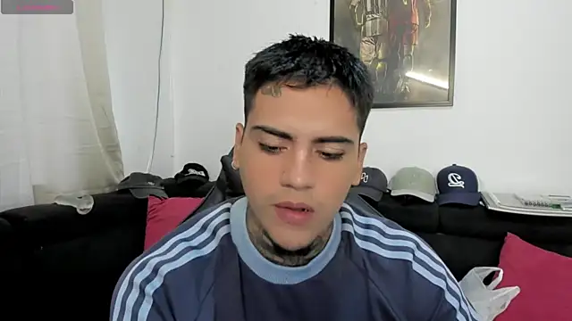 Snapshot of mad_maxxx2 chatting on November 6, 12:06 pm mad maxxx2 online show from November 6, 12:06 pm