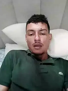 Snapshot of jhomgostosomg chatting on January 12, 2:52 pm jhomgostosomg online show from January 12, 2:52 pm