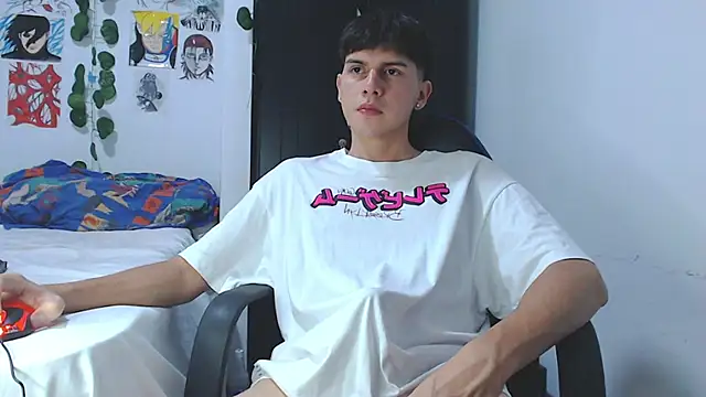 Snapshot of SonSett chatting on February 21, 1:44 am SonSett online show from February 21, 1:44 am