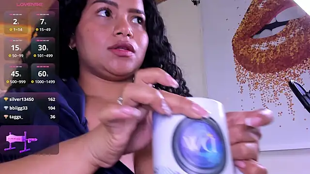 Snapshot of loly_marce chatting on February 9, 11:46 pm loly marce online show from February 9, 11:46 pm