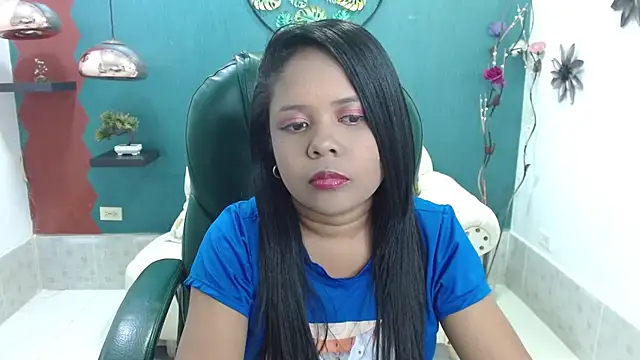 Snapshot of Melikasweetz chatting on December 17, 5:26 pm Melikasweetz online show from December 17, 5:26 pm