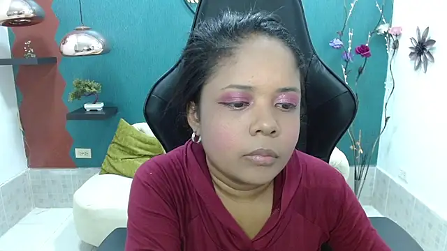 Snapshot of Melikasweetz chatting on March 2, 5:04 pm Melikasweetz online show from March 2, 5:04 pm