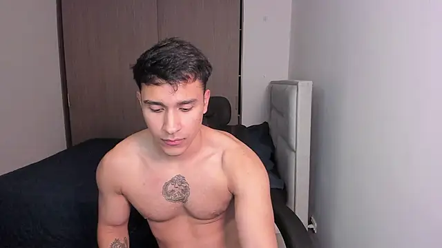 Snapshot of JayMarcos_ chatting on December 22, 3:22 am JayMarcos  online show from December 22, 3:22 am