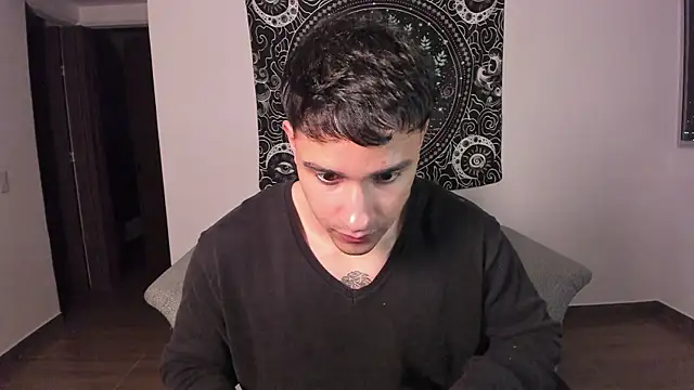 Snapshot of JayMarcos_ chatting on January 19, 1:21 am JayMarcos  online show from January 19, 1:21 am