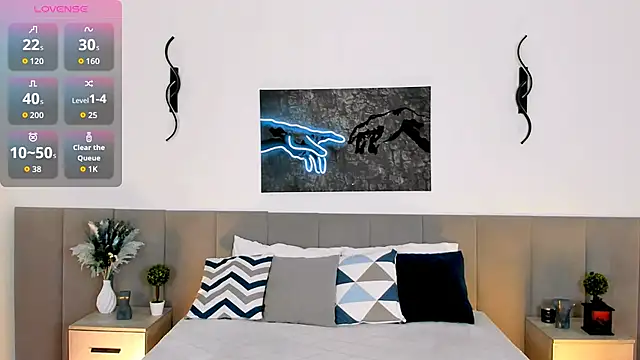 Snapshot of MiaBecky chatting on November 27, 5:20 am MiaBecky online show from November 27, 5:20 am