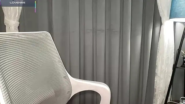 Snapshot of senorita78 chatting on November 29, 9:56 am senorita78 online show from November 29, 9:56 am