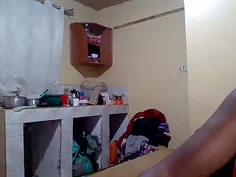 Zara Twilight online show from March 15, 7:59 pm