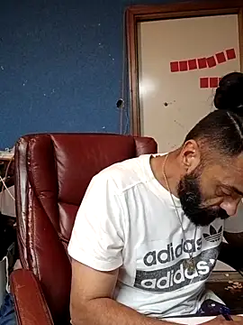 C8L3U online show from March 9, 9:46 am