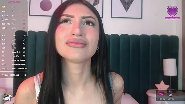 Nicolette ks  online show from November 7, 4:34 am