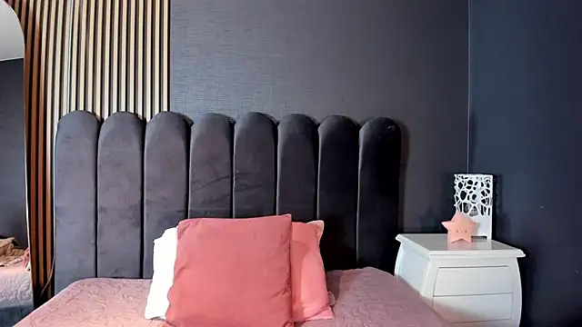Snapshot of Nicolette_ks_ chatting on July 23, 4:54 am Nicolette ks online show from July 23, 4:54 am