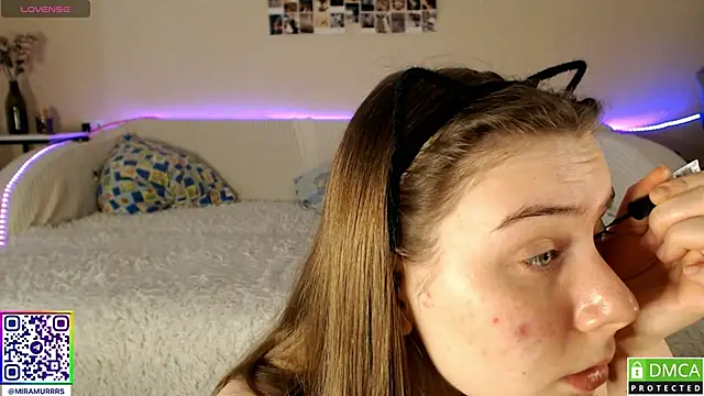 Snapshot of MurrrWorren chatting on February 28, 8:42 am MurrrWorren online show from February 28, 8:42 am