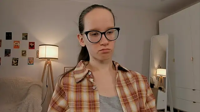 BettyBrowni online show from March 20, 7:14 pm