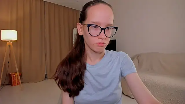 BettyBrowni online show from October 4, 4:05 pm