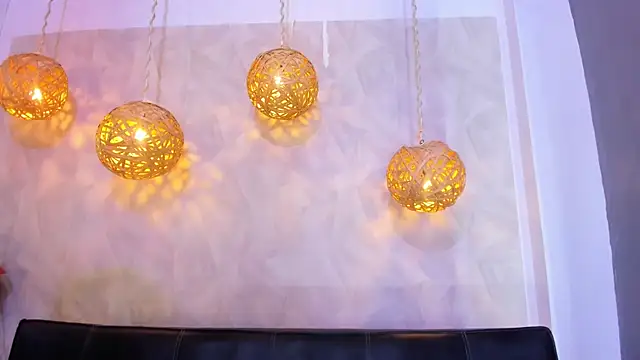 victoria aleia  online show from January 9, 1:08 am