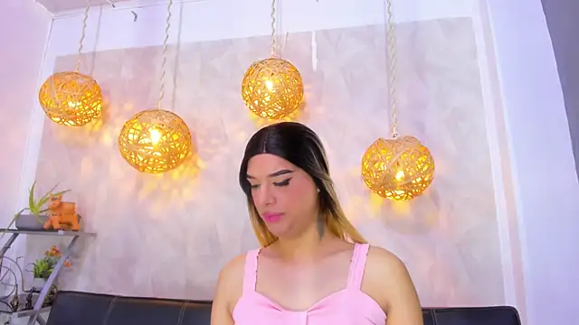 victoria aleia  online show from February 5, 8:04 pm