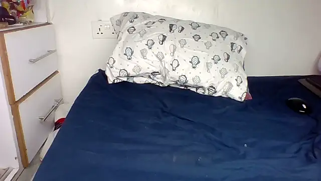 Snapshot of Precious_Diva chatting on February 18, 12:45 pm Precious Diva online show from February 18, 12:45 pm