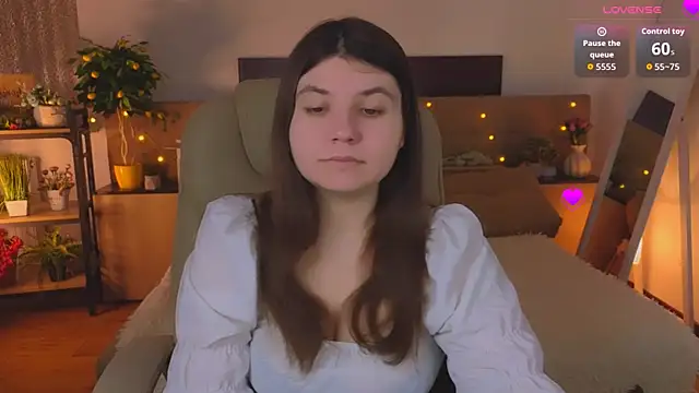 Viola  Shy online show from April 20, 8:21 pm