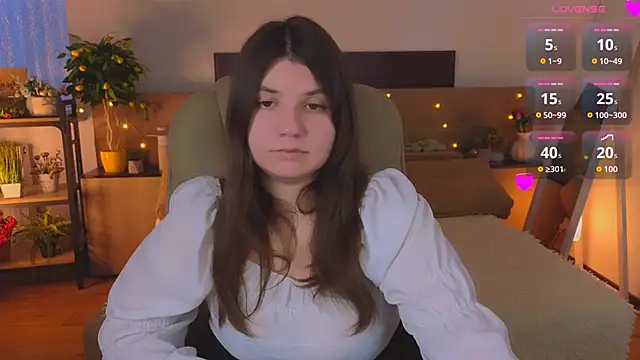 Viola  Shy online show from April 21, 2:51 am