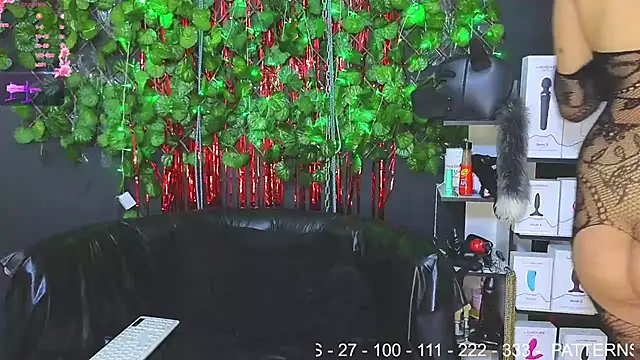 Sweett Mollyy online show from January 16, 10:58 pm