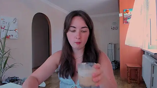 cClandesTina online show from June 30, 11:33 am