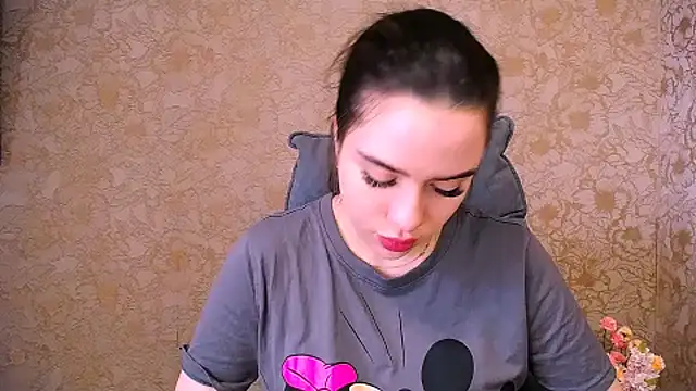  your fantasy girl online show from March 21, 8:19 am