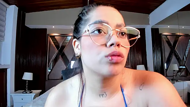 Melisa Soto online show from April 21, 1:42 am