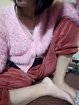 Snapshot of Haralushiaaa chatting on November 2, 7:33 am Haralushiaaa online show from November 2, 7:33 am