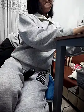 Snapshot of Haralushiaaa chatting on November 21, 12:48 pm Haralushiaaa online show from November 21, 12:48 pm