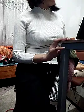 Snapshot of Haralushiaaa chatting on November 23, 3:23 pm Haralushiaaa online show from November 23, 3:23 pm