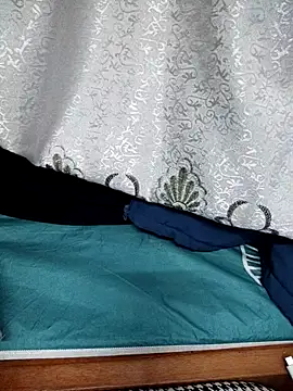 Snapshot of Haralushiaaa chatting on November 24, 8:08 pm Haralushiaaa online show from November 24, 8:08 pm