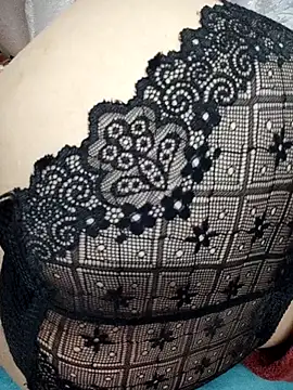 Snapshot of Haralushiaaa chatting on November 25, 8:20 pm Haralushiaaa online show from November 25, 8:20 pm